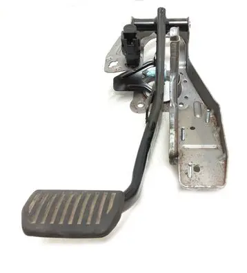 Volvo S60 Brake pedal 31302350