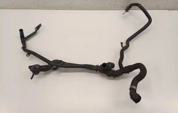 Audi TT TTS RS Mk3 8S Engine coolant pipe/hose 5Q0122157CK