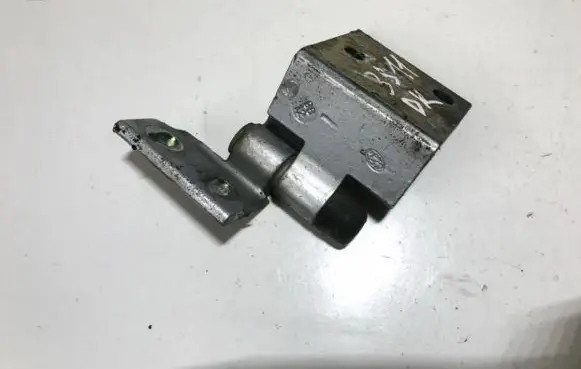Peugeot 406 Front door upper hinge