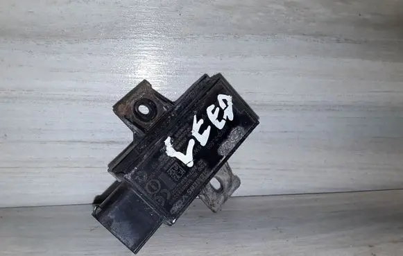 KIA Ceed Airbag deployment crash/impact sensor 958102L500