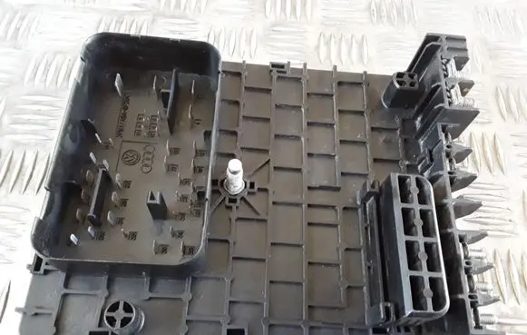 Volkswagen PASSAT B6 Comfort/convenience module 3C0937125 63592777
