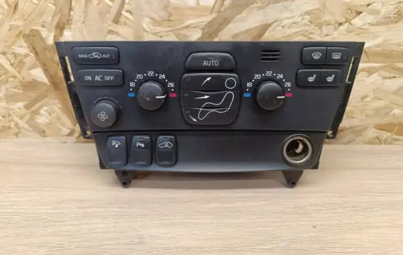 Volvo V70 Climate control unit 30746022 06W45E03 M4453100151