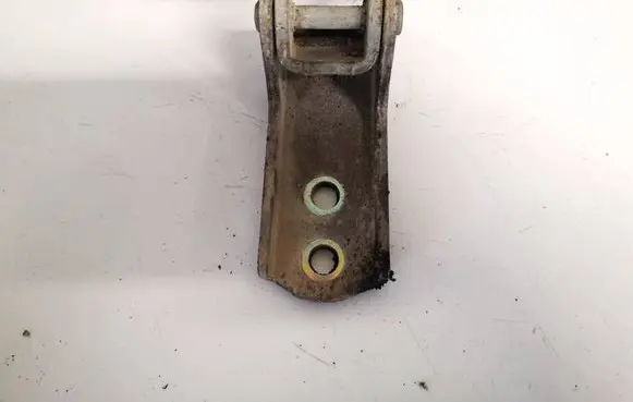 Suzuki Grand Vitara II Front door upper hinge