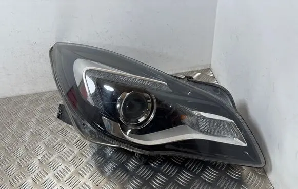 Opel Insignia A Headlight/headlamp 1EL01116512 13409907