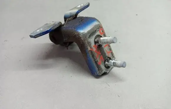 Suzuki SX4 S-Cross Rear door lower hinge