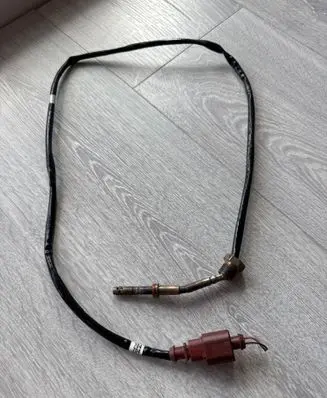 Volkswagen Golf VII Exhaust gas temperature sensor 04L906088E 8K0973702A