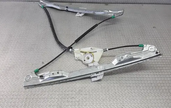 Citroen C5 Front window lifting mechanism without motor