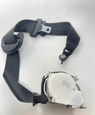 BMW 4 F36 Gran coupe Front seatbelt 33052214