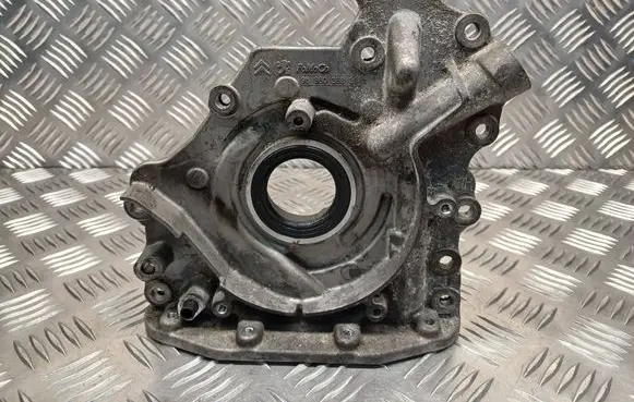 Ford Focus Oil pump 9686038880