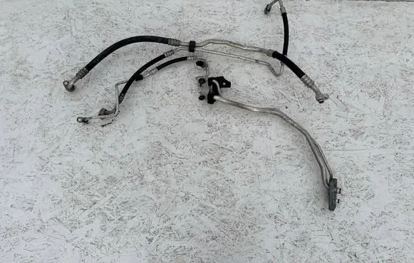 BMW X6 F16 Air conditioning (A/C) pipe/hose 9271894