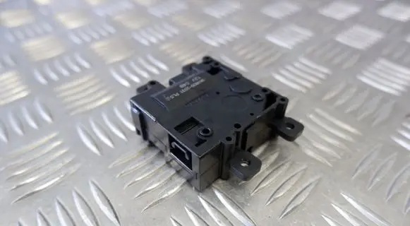 A/C air flow flap actuator/motor