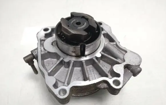 Opel Zafira B Vacuum pump 55188660