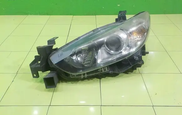 Mazda 6 Headlight/headlamp PRZOD