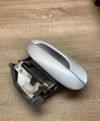 BMW 5 E39 Front door exterior handle 8210864 FRONTRIGHTSIDE