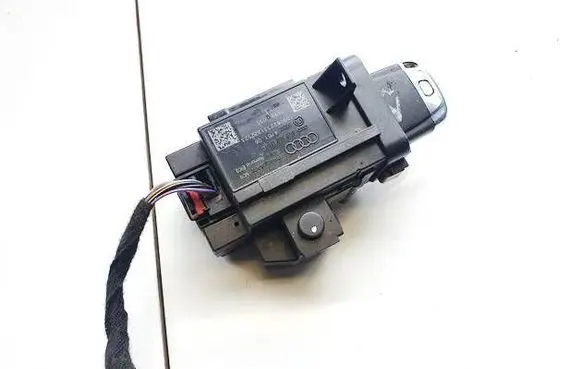 Audi A5 8T 8F Ignition lock 8k0909131 3330410106