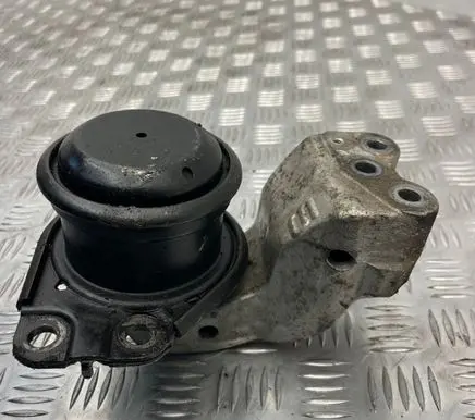 Volvo S40, V40 Engine mounting bracket 30611472 3618312
