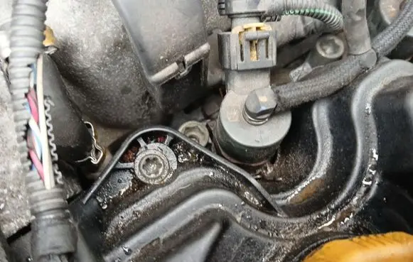 Opel Zafira B Fuel injector 0445110165
