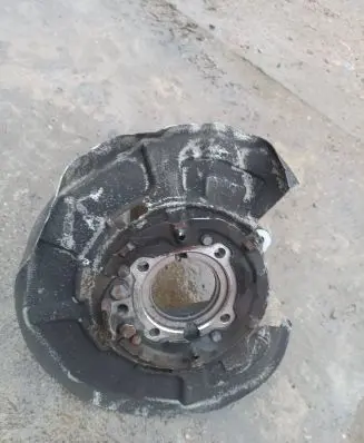 BMW X6 F16 Rear wheel hub 6877217