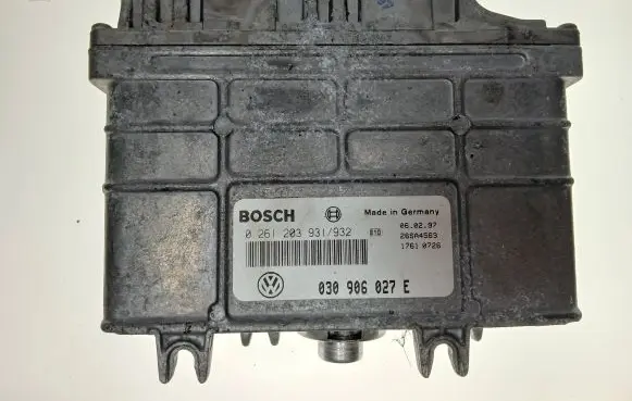 Volkswagen Polo III 6N 6N2 6NF Engine control unit/module 0261203931 030906027E 26SA4563