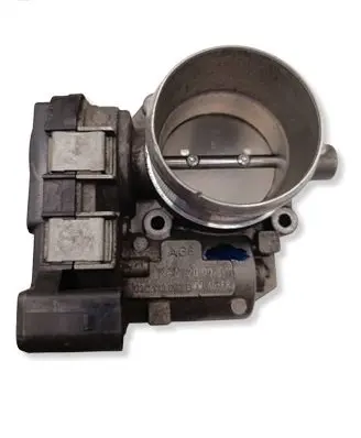 Volkswagen PASSAT B7 Throttle valve 03C133062D