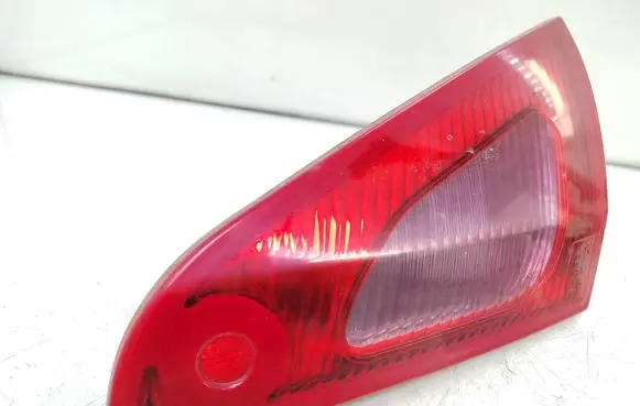 Mitsubishi Colt Tailgate rear/tail lights MN105626