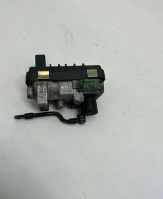 BMW 5 GT F07 Turbine electric control actuator 763797 6NW009543