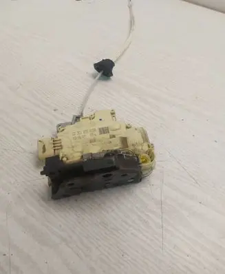 Audi Q7 4L Front door lock 3C1837015A