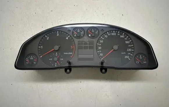 Audi A6 S6 C5 4B Speedometer (instrument cluster) 4B0919860E 110008888