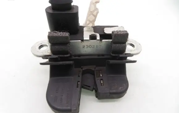 Seat Ibiza IV (6J,6P) Tailgate/trunk/boot lock/catch/latch 6J3827505A