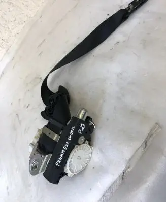 Porsche Panamera (970) Front seatbelt 34045974b