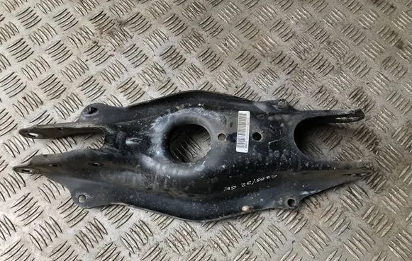 Mercedes-Benz C W205 Rear upper control arm/wishbone A2053521900
