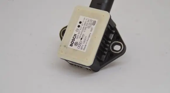 Audi A4 S4 B8 8K ESP acceleration yaw rate sensor 8K0907637C