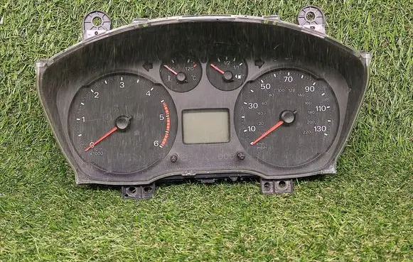 Ford Transit Speedometer (instrument cluster) 21678068