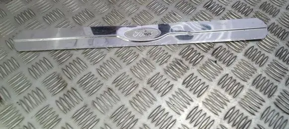 Ford Mondeo MK IV Front sill trim cover