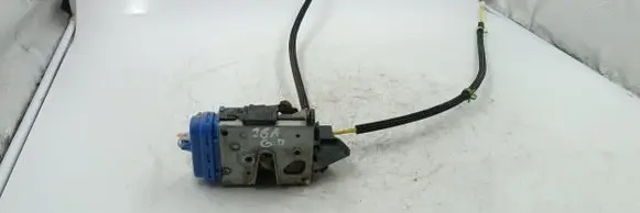 Audi A4 S4 B5 8D Rear door lock 8d0839016