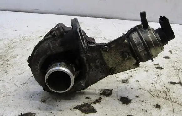 Jeep Cherokee Turbo 770642-0018