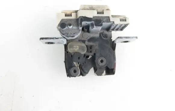 Renault Clio III Tailgate/trunk/boot lock/catch/latch 8200076240K