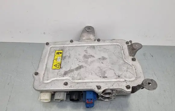 Tesla Model S Voltage converter/converter module 105989100C 1059891-00-C