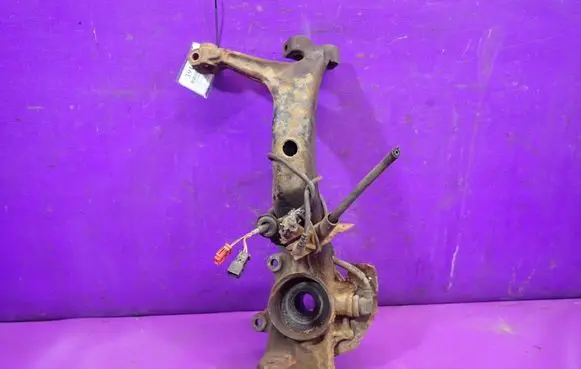 Audi A6 S6 C5 4B Front wheel hub spindle knuckle