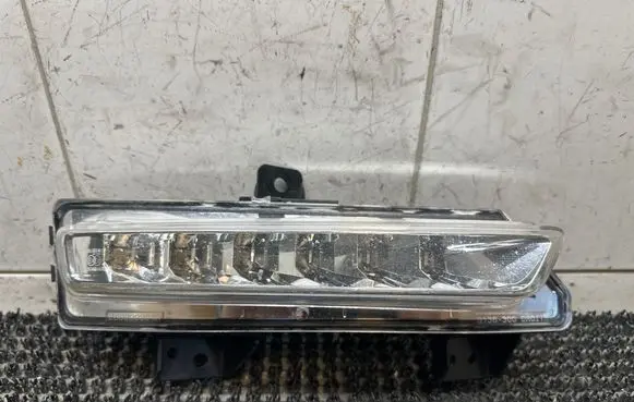 Renault Megane III Front fog light 266000984R