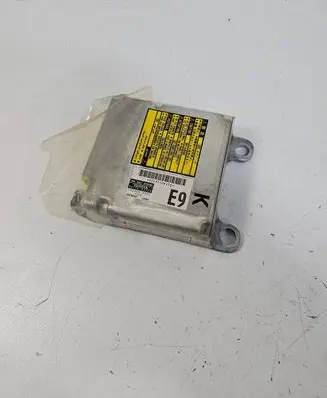 Toyota Prius (NHW20) Airbag control unit/module 8917047390 1523006951 0269510KZZR