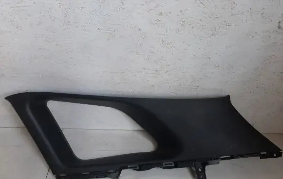Hyundai i30 (D)pillar trim (top) 85860A6500