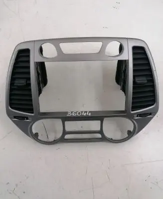 Hyundai i20 (PB PBT) Dash center air vent grill 974201J000 974101J000