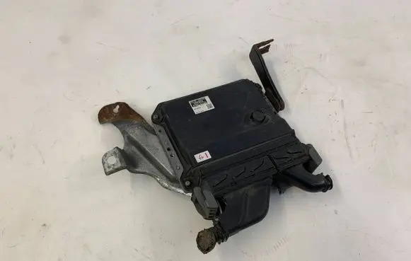 Lexus IS 220D-250-350 Engine control unit/module 8966153702
