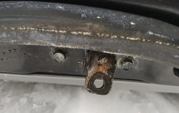 KIA Sorento Rear door check strap stopper