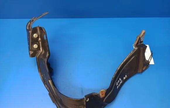 Mercedes-Benz C W203 Side radiator support slam panel 