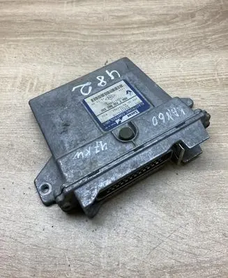 Renault Kangoo I Engine control unit/module ECU 7700868300 7700114868