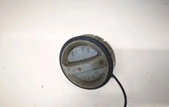 Toyota Corolla E120 E130 Fuel tank filler cap 