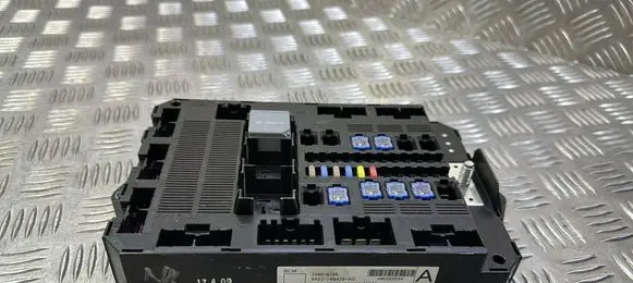 Jaguar XF X250 Fuse module 9X2314B476AC