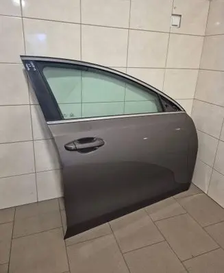 KIA Ceed Front door